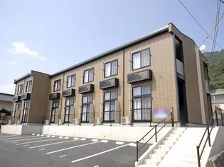 レオパレスアスティ新田【1階】の外観