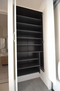 フローラル五月が丘 B棟【1階】の内装