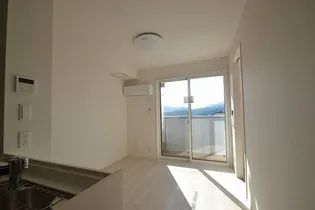 フローラル五月が丘 B棟【1階】の内装