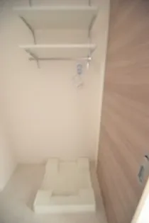 フローラル五月が丘 B棟【1階】の内装