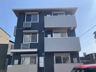 シャトル古市【3階】の外観