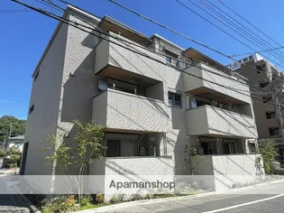 シャトル不動院前【2階】の外観