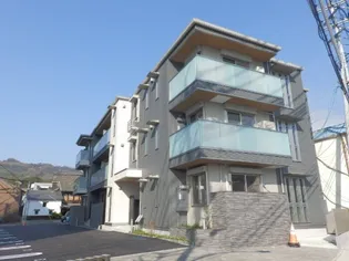 レジデンス阿賀中央【1階】の外観