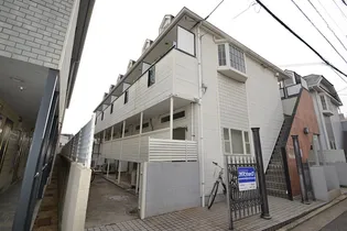 アヴェニュー佐方【1階】の外観