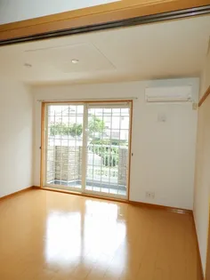 サン フィオーレ【1階】の居間