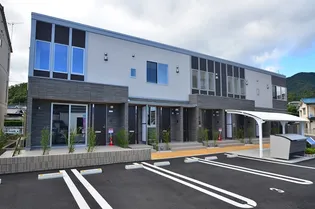 エバーハイツ泉【2階】の外観