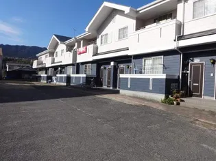 ビレッジ住岡【1階】の外観