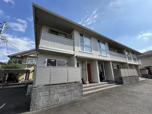 サープラス【2階】の外観