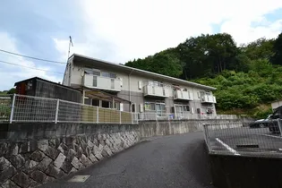 ファミール安東の画像