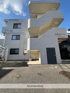 アドリアーナ【2階】の外観