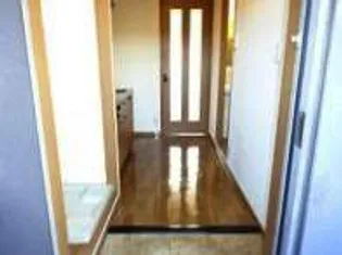 グランシャリオ【2階】の玄関