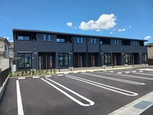 ドウェル ナルシサス【1階】の外観