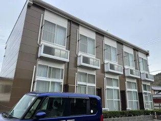 レオパレスアムール田野浦【2階】の外観