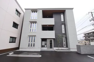 モンペリエ【2階】の外観