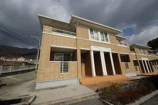 フォーリスト クスジIの画像