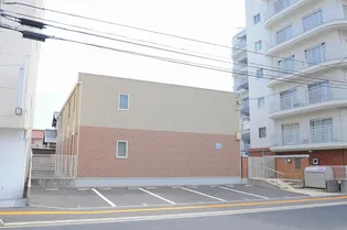 レオネクストルミエールの画像