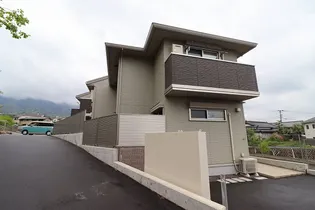 コンフォルトヒルズ【2階】の外観