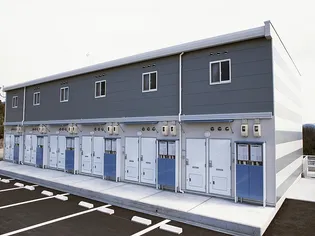 レオパレスクレストハイム【2階】の外観