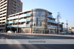 クリスタルビルの画像