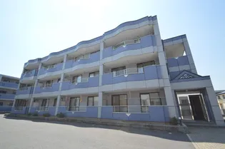 BELLEFAMILLE【3階】の外観