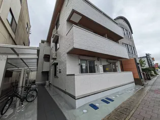 ペルル新広【1階】の外観