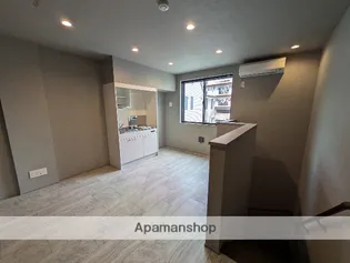 LUXRAG【4号室】の居間