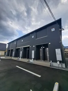 ハイロザーナファミリア【2階】の外観