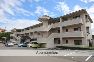 87G アーバン・ドミール皆賀【2階】の外観