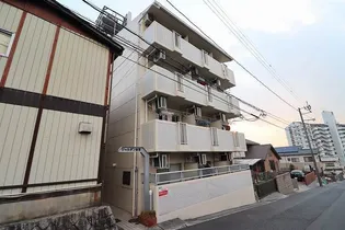 ジャルダン皆賀【404号室号室】の外観