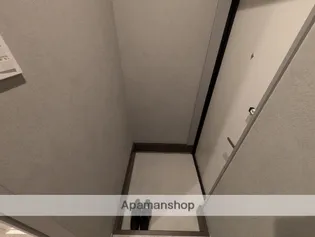 LUXRAG【2号室】の玄関