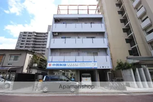 上原ビル【3階】の外観