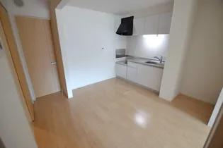 セントラル エイトA【1階】の内装