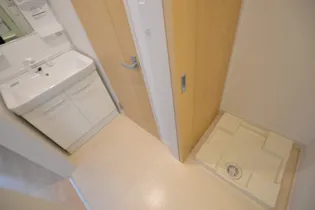 セントラル エイトA【1階】の内装