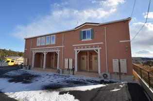 マルーン・ベルズ【1階】の外観