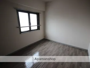 ロイヤルハイツ下田 弐番館【5階】の内装