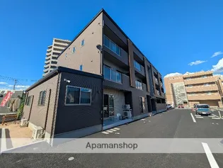 クーアヴァン【1階】の外観