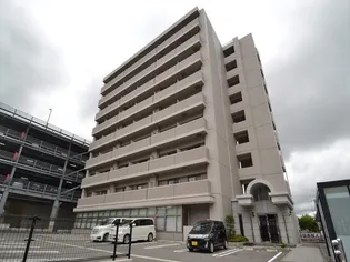 クイーンズ コートの画像