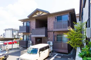 ラリヴエール久乃【2階】の外観