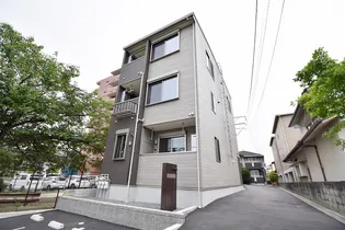 サンカルージ ウェスト【2階】の外観