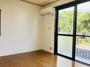 メイゾンベルサ C棟【1階】の内装