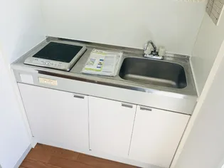 メイゾンベルサ C棟【1階】のキッチン