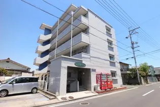 デージータウン元町【308号室】の外観