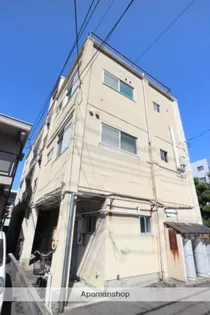 前田マンション【1階】の外観
