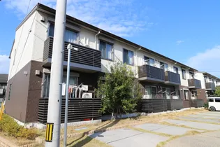 サン フローラ【1階】の外観