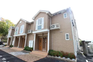 アルカ デ ヌエースB【1階】の外観