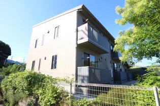 シャーメゾン上郷【1階】の外観