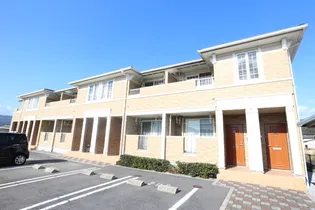 カルム メゾンの画像