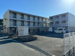 レオパレス大町【3階】の外観