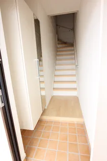 オストラーゼン ハオス【2階】の玄関