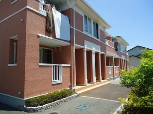 ラ ファミーユBの画像